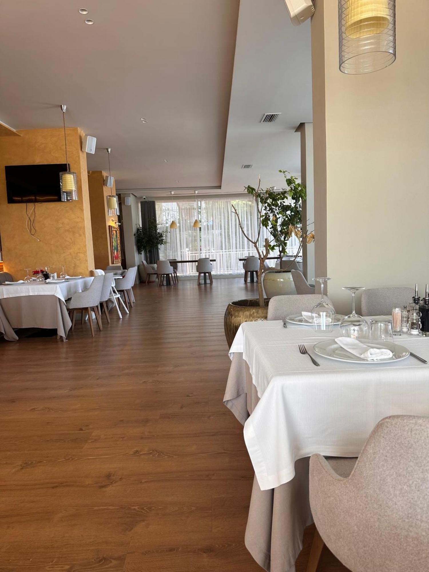 Grand Riviera Blu- Seaside Hotel Radhimë 外观 照片